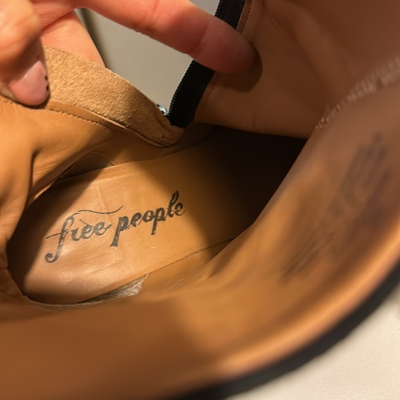 Free People platform black suede boots - Picture 6 of 6